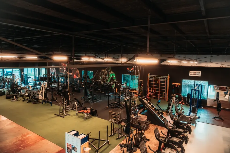 Senioren trainen bij De Sportschool